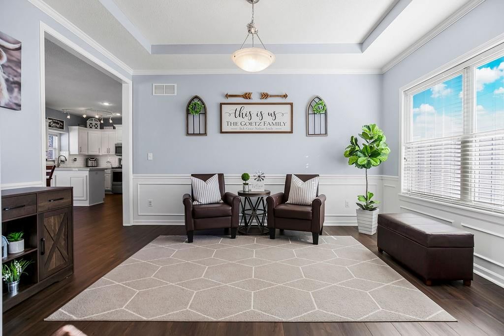 634 E Skylark Street — photo 5
