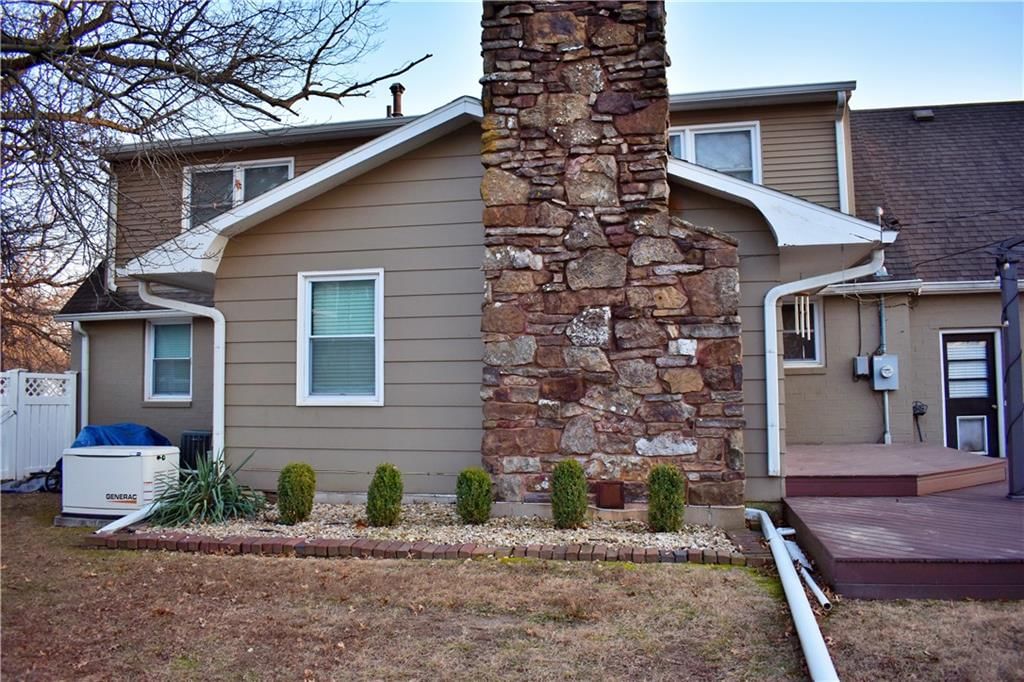 807 Twin Lakes Drive — photo 21