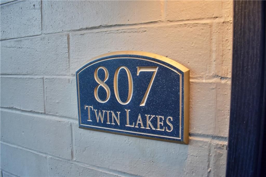 807 Twin Lakes Drive — photo 25
