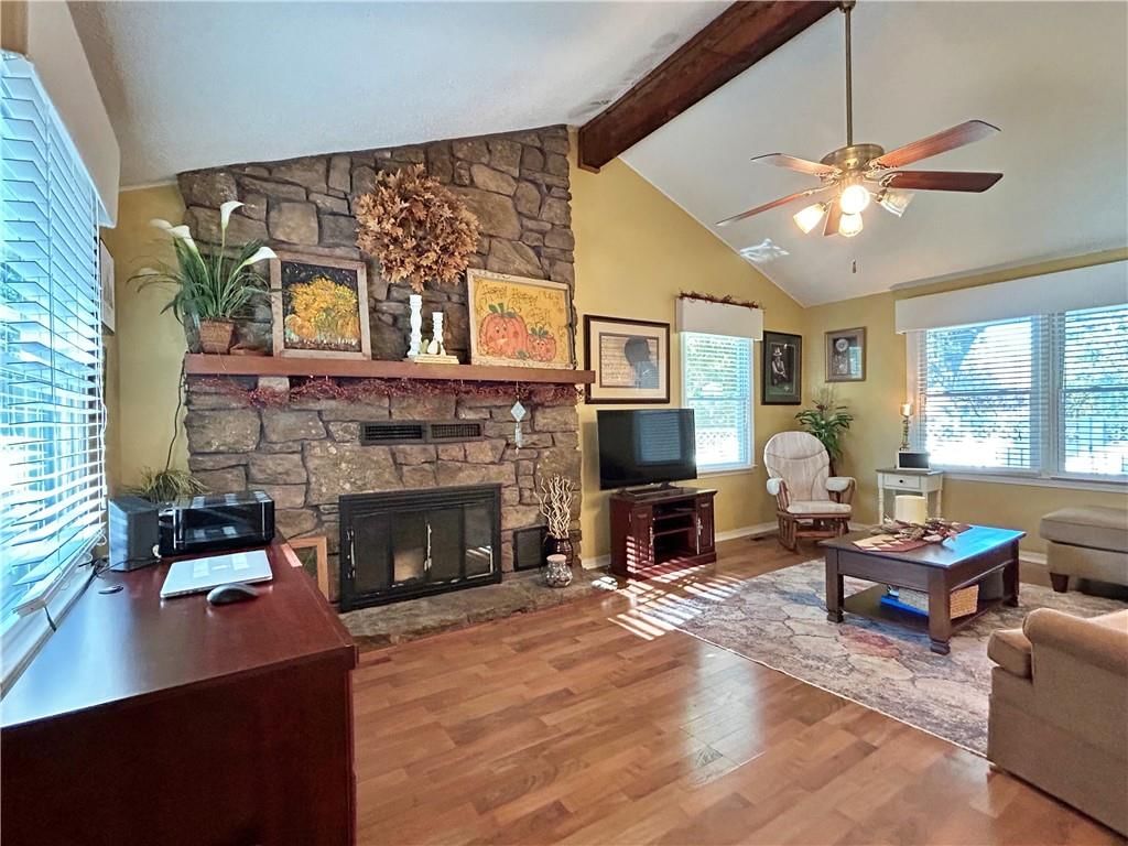 807 Twin Lakes Drive — photo 10