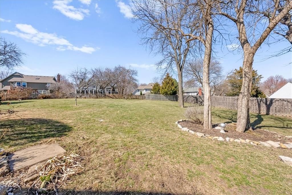 11508 Lowell Street — photo 36
