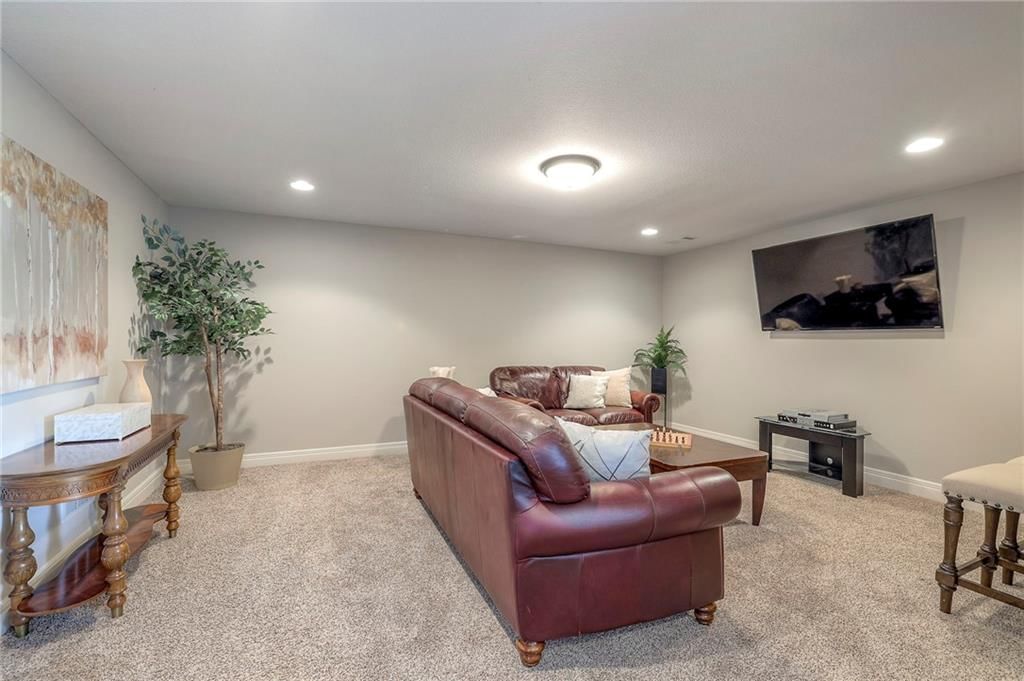 193 SW MacKenzie Drive — photo 50