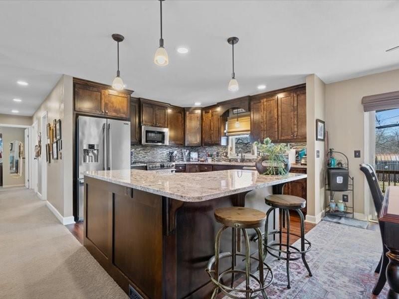 1401 Ada Street — photo 9