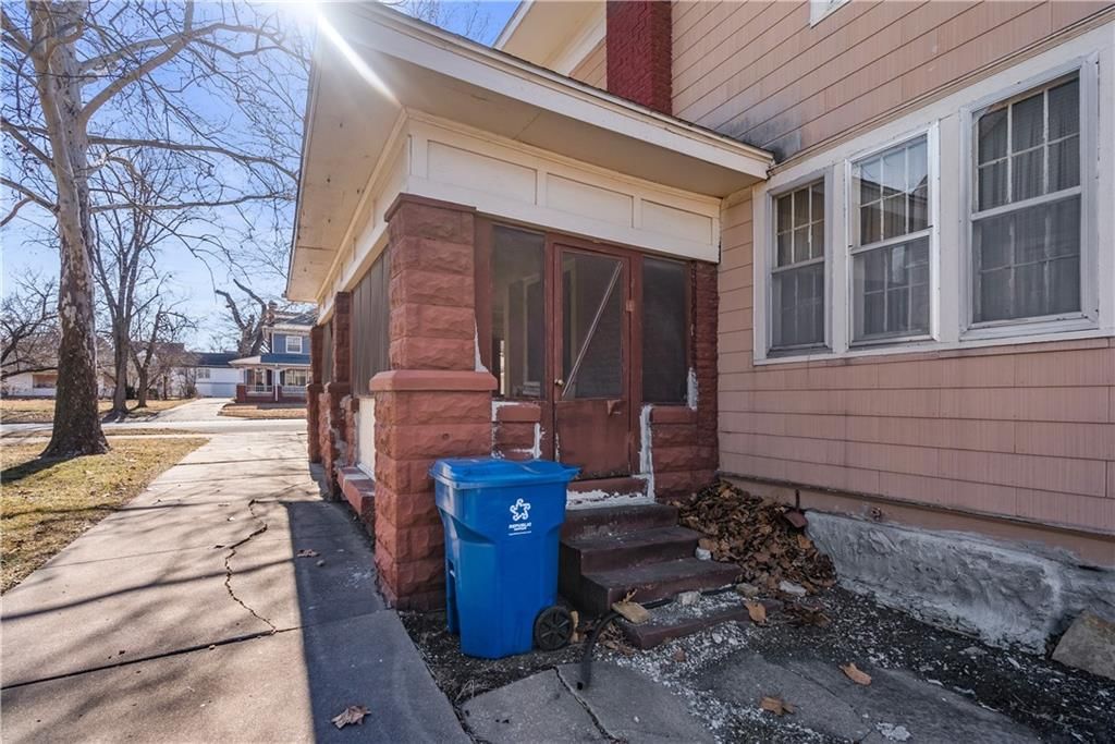 606 W 5th Street — photo 49