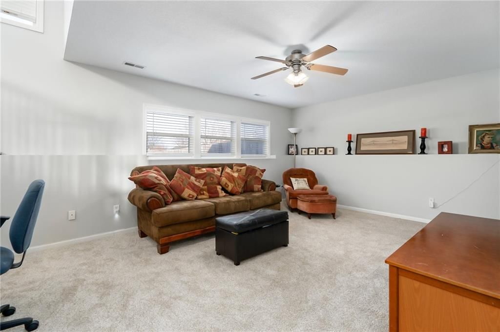 405 Flame Way — photo 8