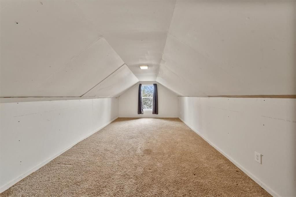 1100 S Park Avenue — photo 11
