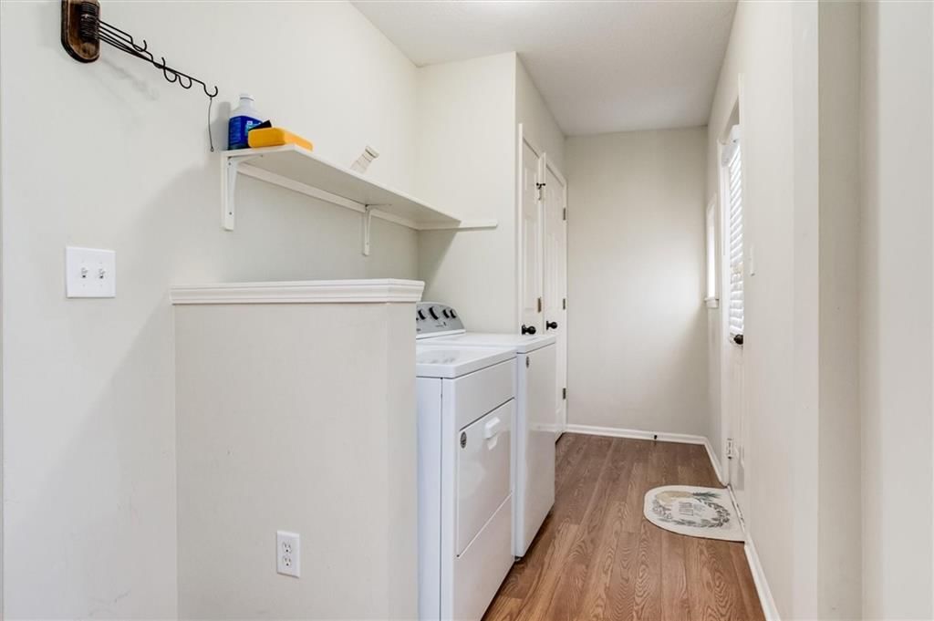918 S Willow Street — photo 13