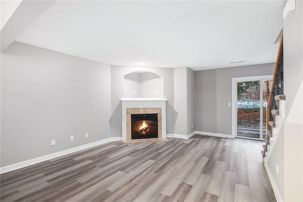 917 SW Peach Tree Lane — photo 4