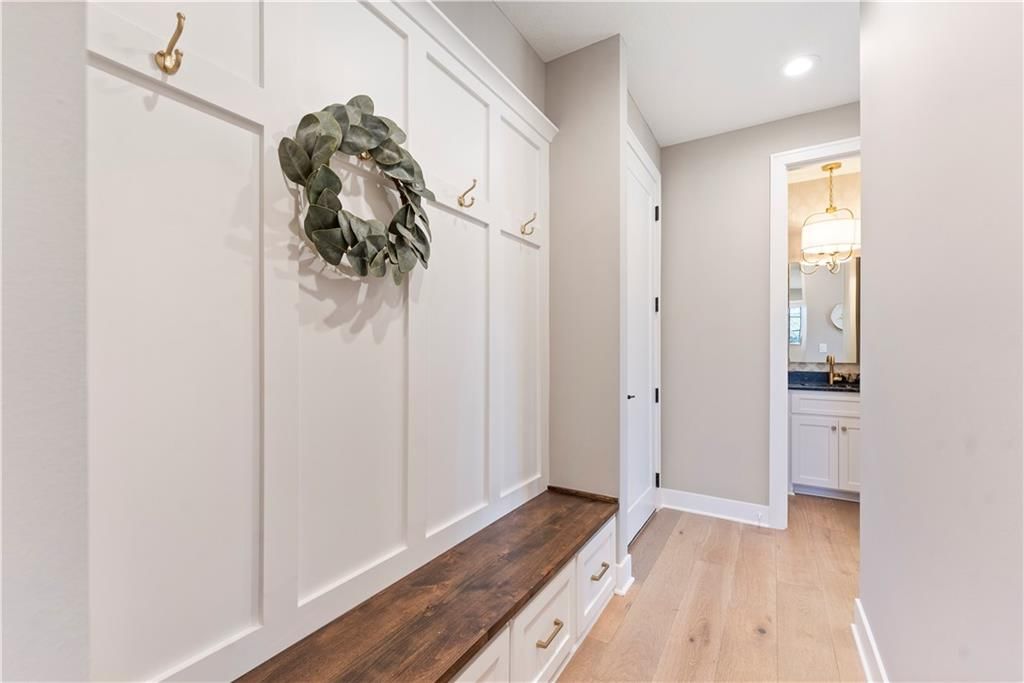 8512 W 142nd Street — photo 18