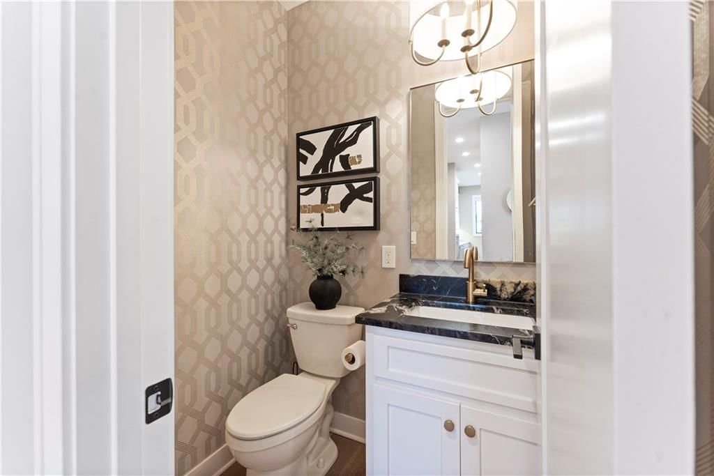 8512 W 142nd Street — photo 19