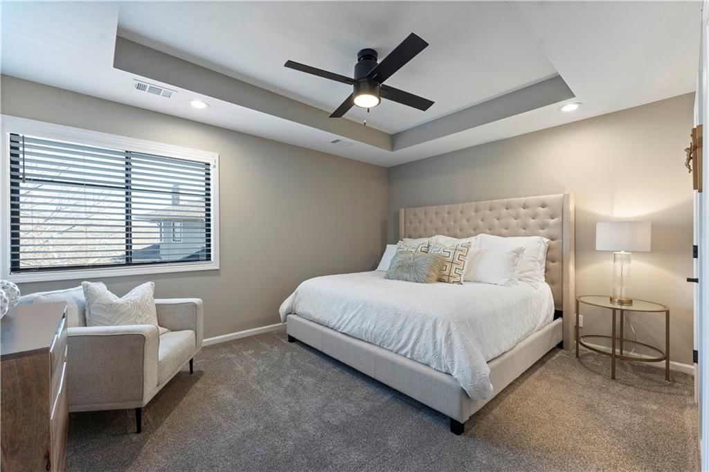 8512 W 142nd Street — photo 32