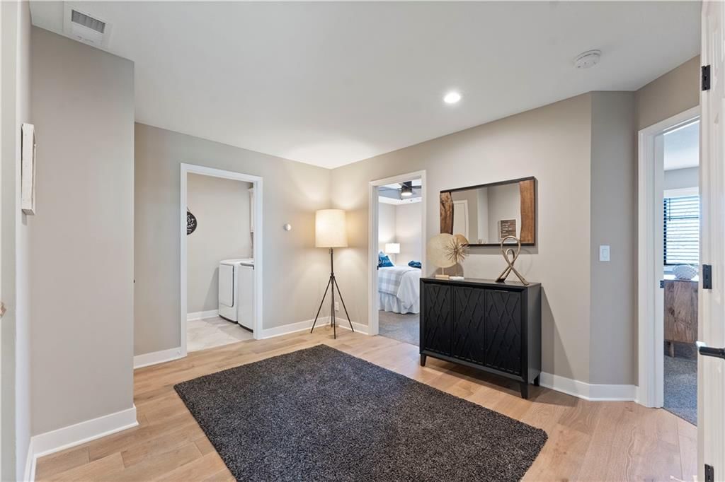8512 W 142nd Street — photo 36