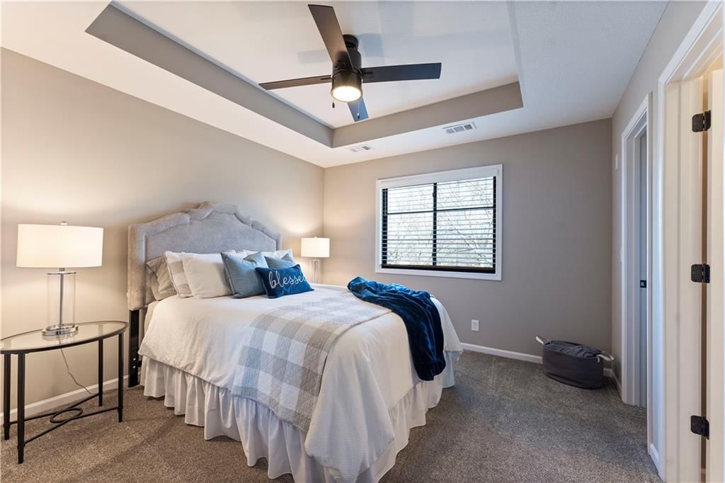 8512 W 142nd Street — photo 37