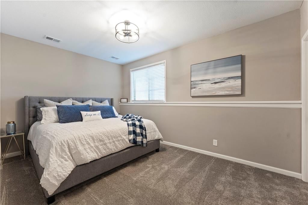8512 W 142nd Street — photo 48