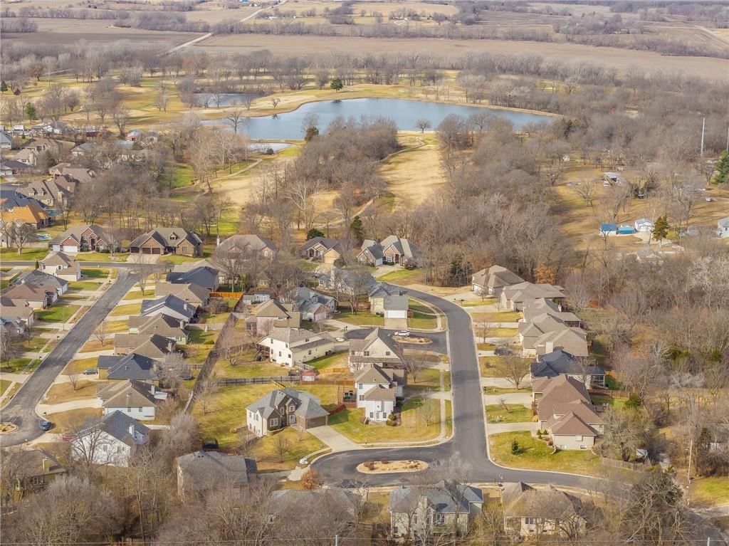 506 Westgate Drive — photo 38