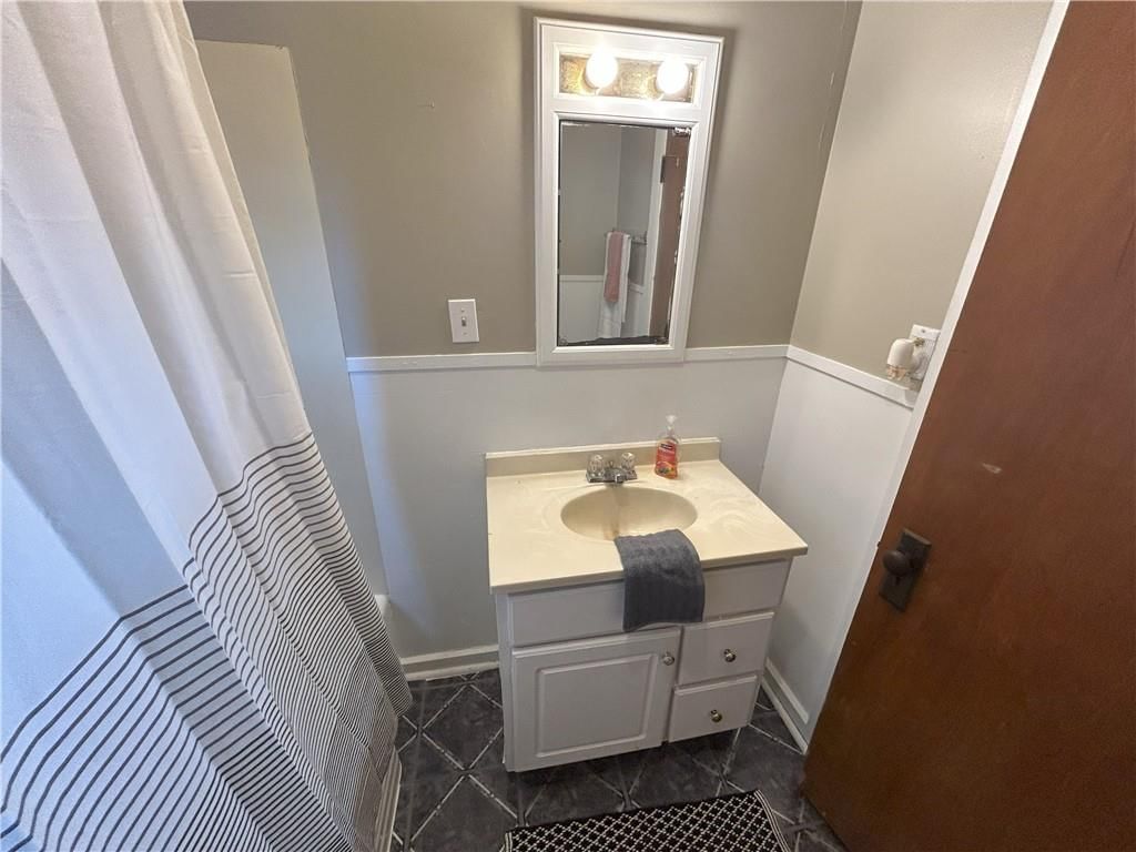 328 W Walnut Street — photo 20