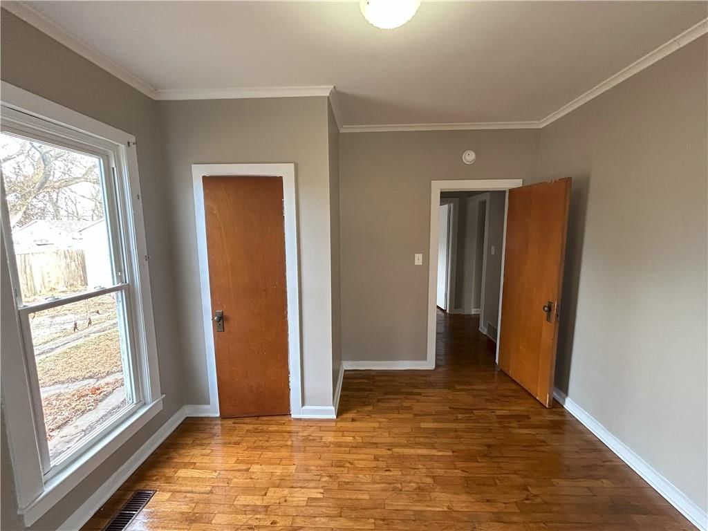 328 W Walnut Street — photo 23