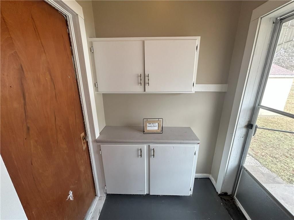 328 W Walnut Street — photo 31
