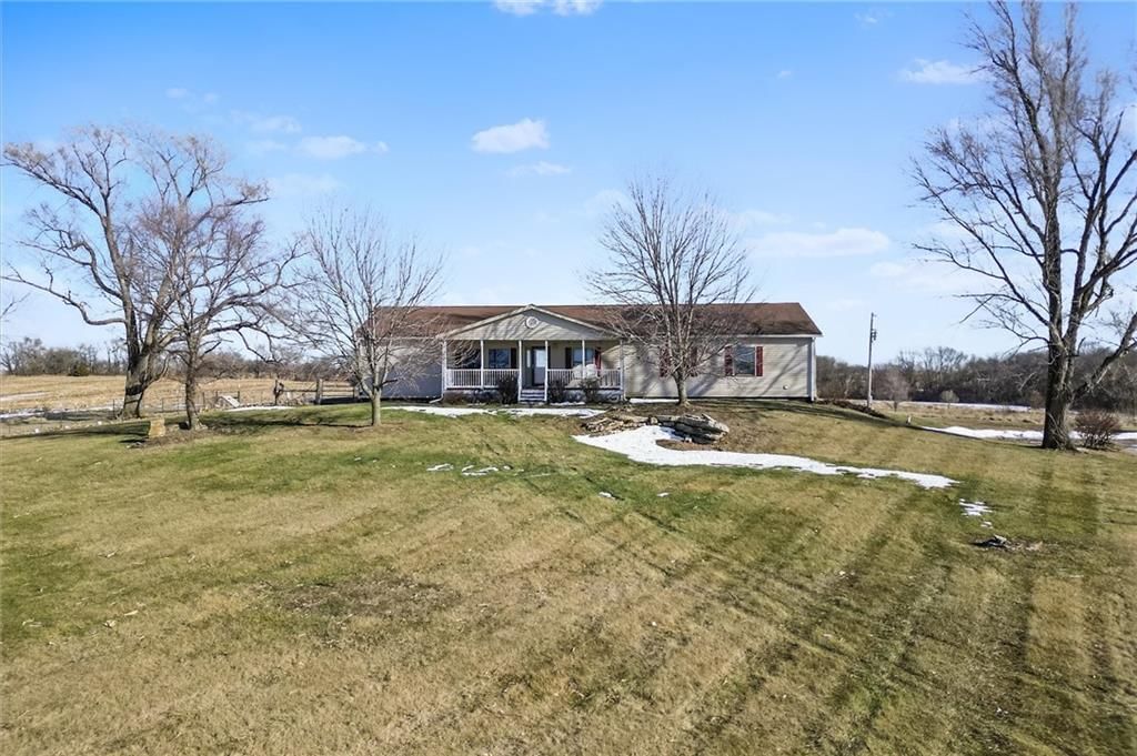 22805 B Highway — photo 2