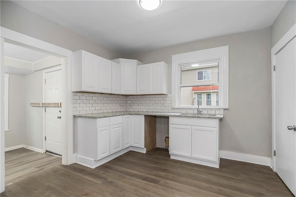 4032 S Benton Avenue — photo 6