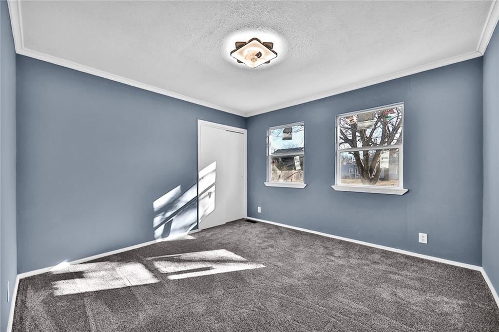 703 S Overlook Drive — photo 19