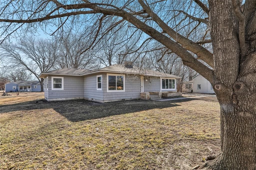 703 S Overlook Drive — photo 3