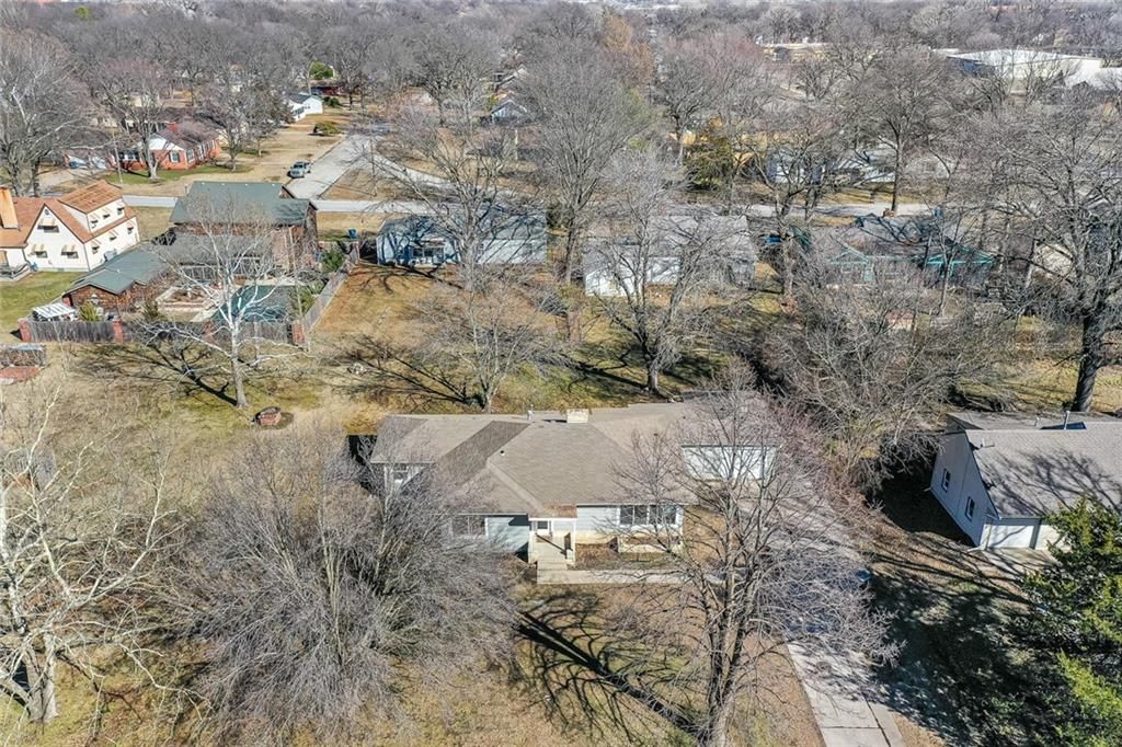 703 S Overlook Drive — photo 27