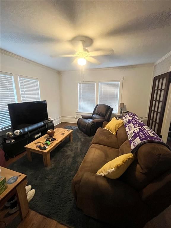 16 N Grant Avenue — photo 38