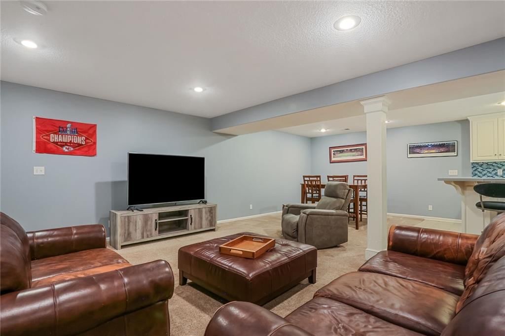 16311 S Central Street — photo 14