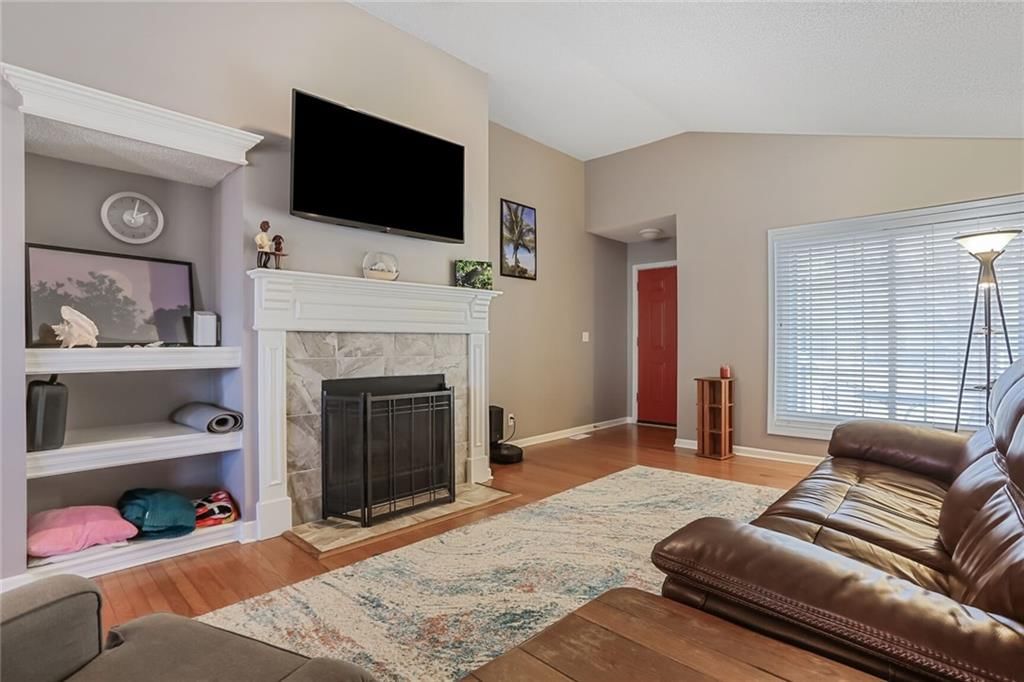 16311 S Central Street — photo 3
