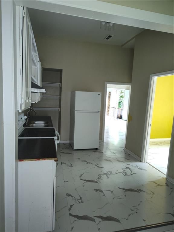 1830 Lister Avenue — photo 7