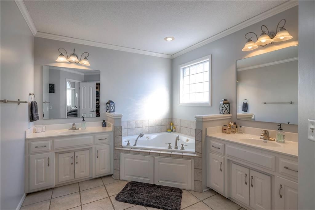 2616 Ridgewood Road — photo 30
