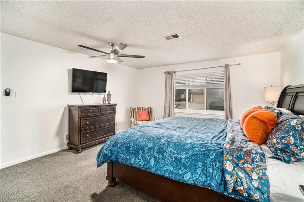 6129 Hodges Drive — photo 19