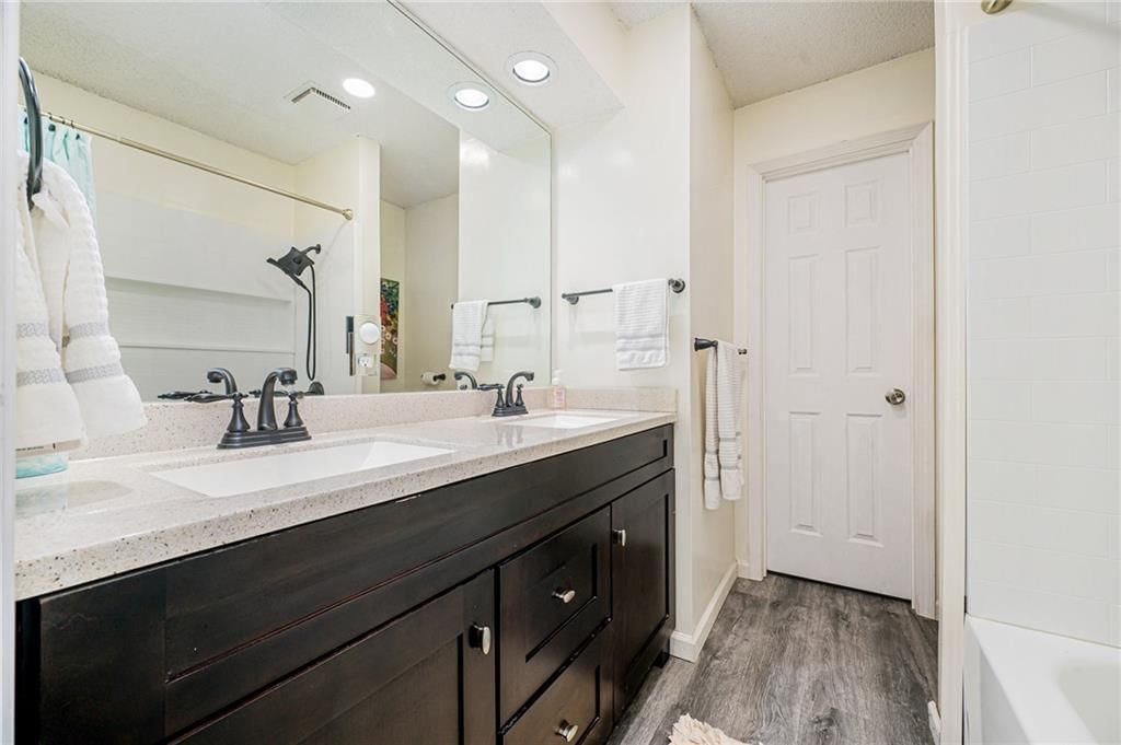 6129 Hodges Drive — photo 20