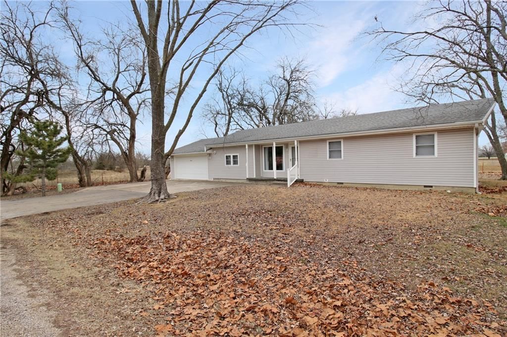 103 N Karner Avenue — photo 20