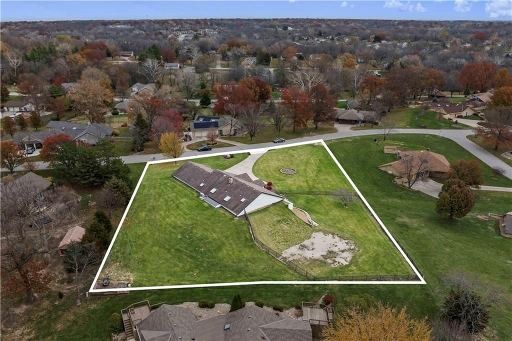 7500 N Amity Avenue — photo 47