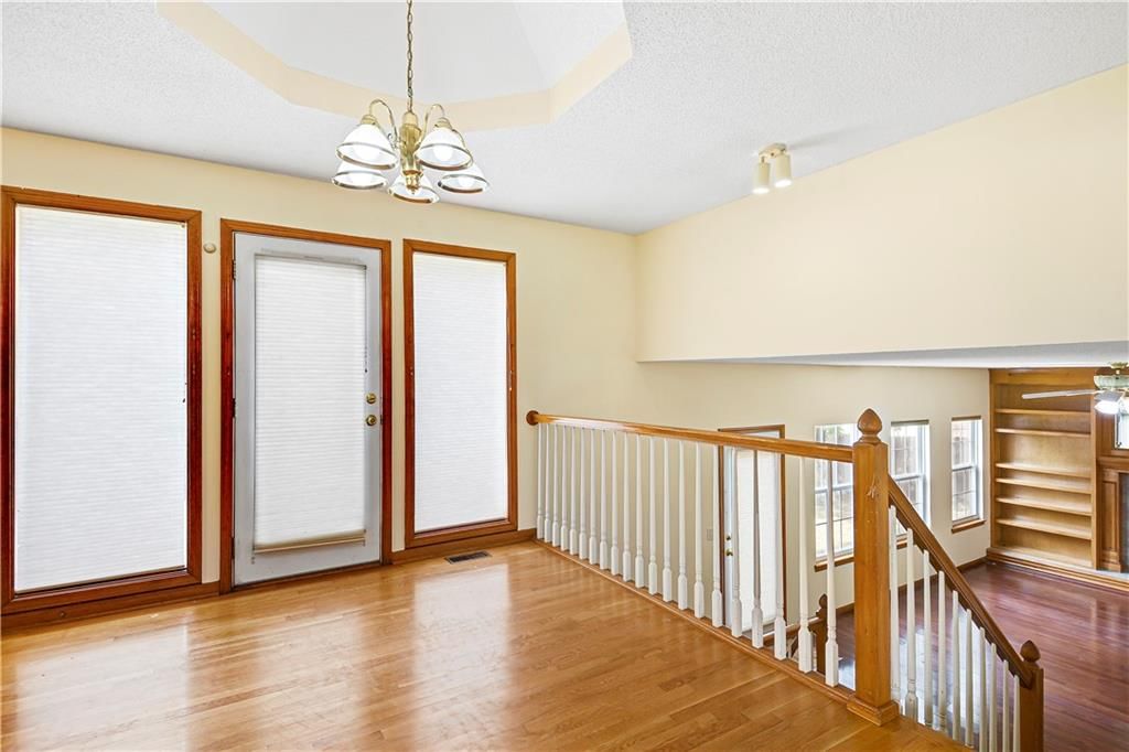 410 NE Woodbury Drive — photo 11