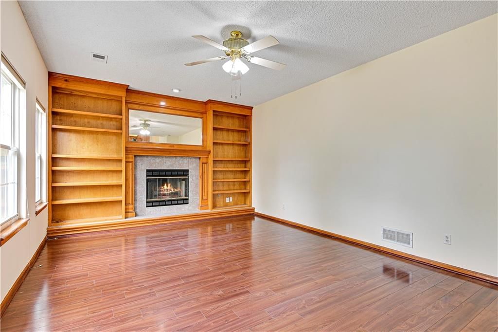 410 NE Woodbury Drive — photo 20