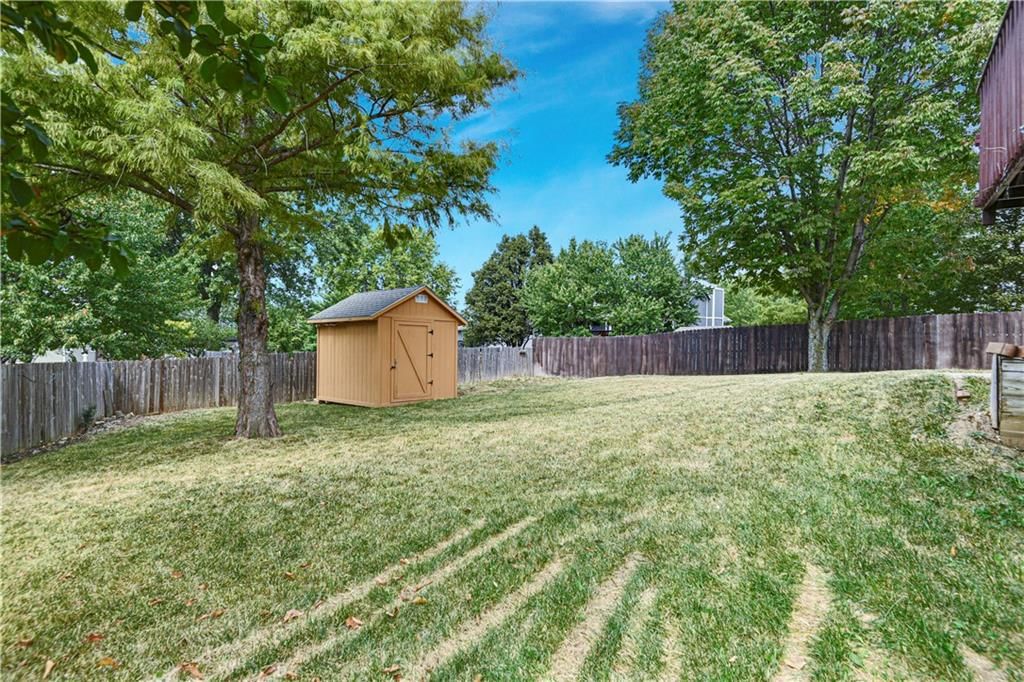 410 NE Woodbury Drive — photo 25