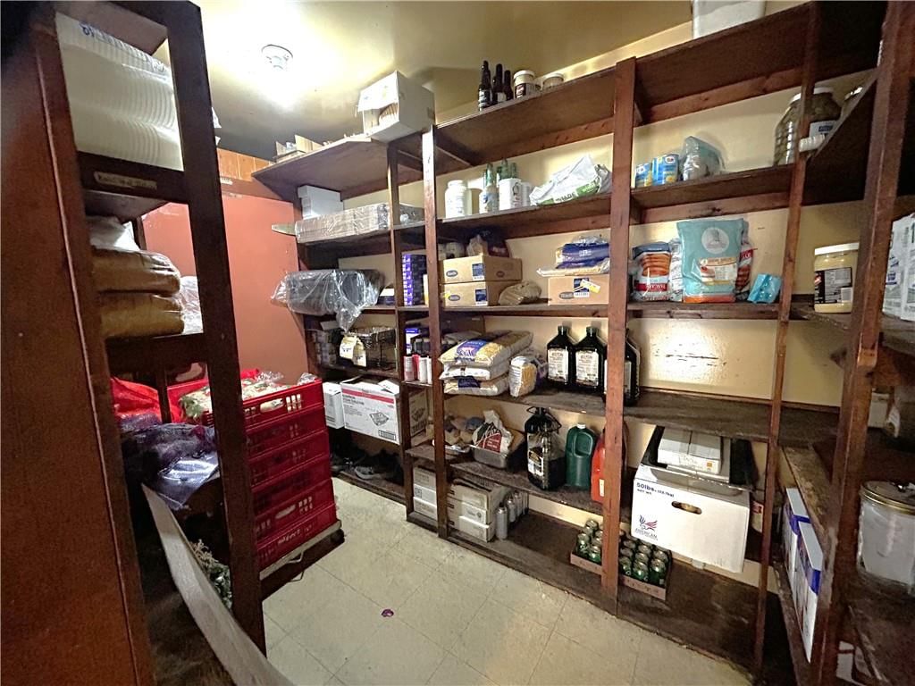 123 E Washington Street — photo 23