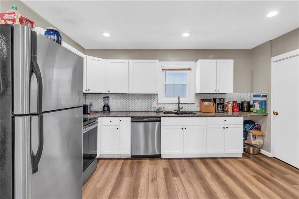 428 Askew Avenue — photo 12