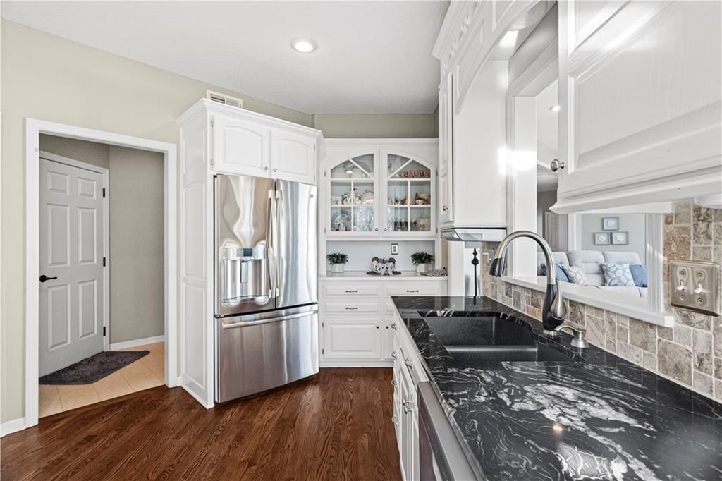 1411 NE Valley Forge Drive — photo 17
