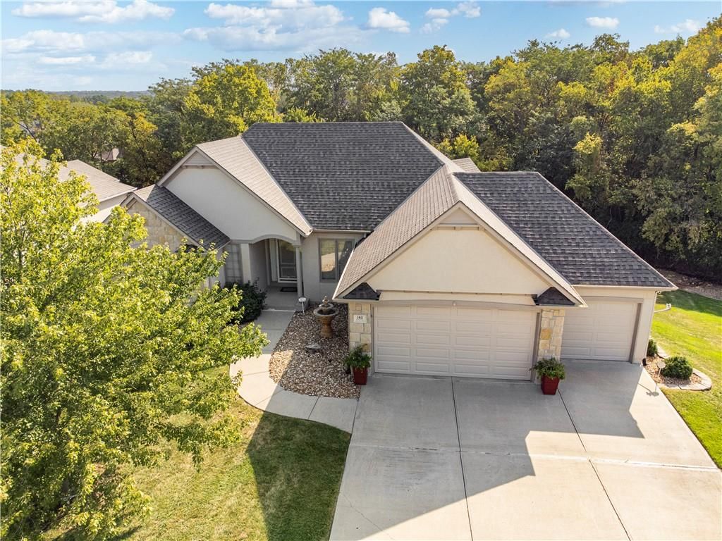 1411 NE Valley Forge Drive — photo 5