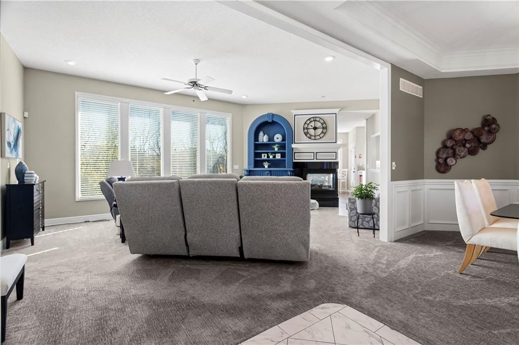 1411 NE Valley Forge Drive — photo 9