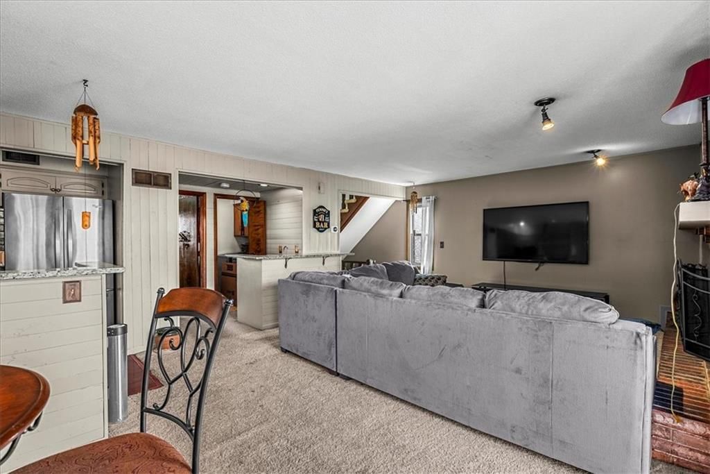 415 Woodbridge Lane — photo 8