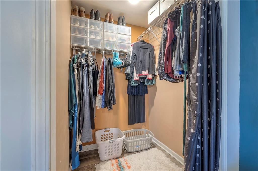 8126 Belleview Avenue — photo 17
