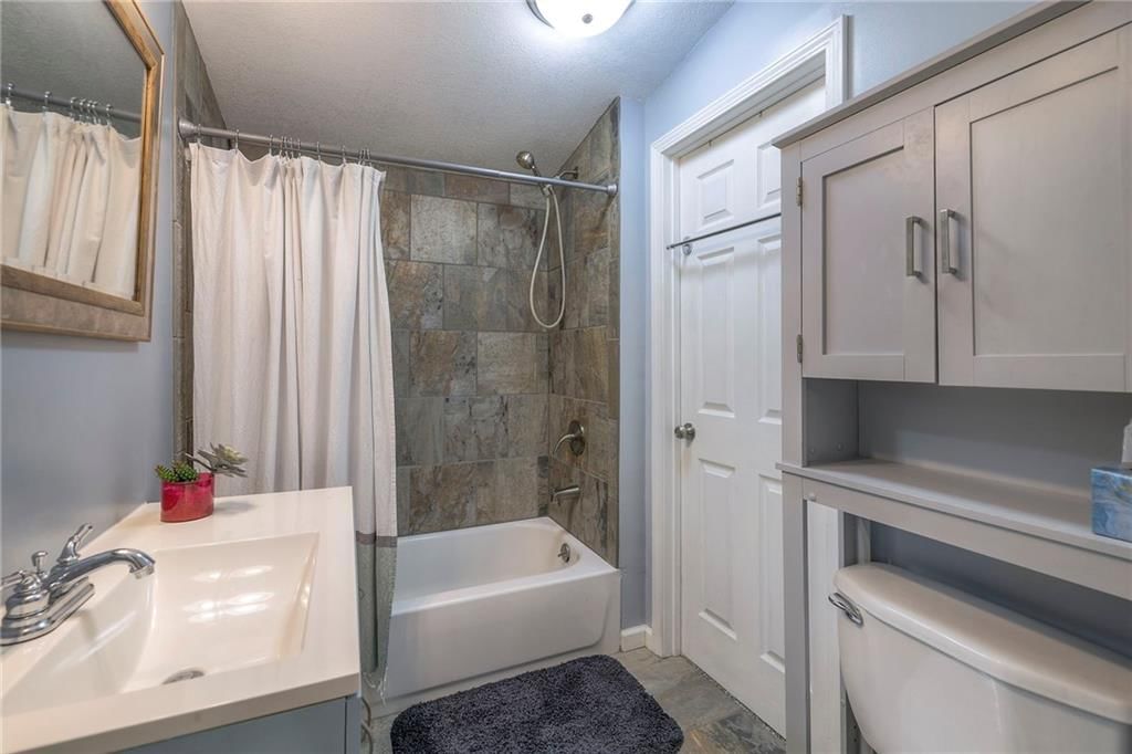 8126 Belleview Avenue — photo 21