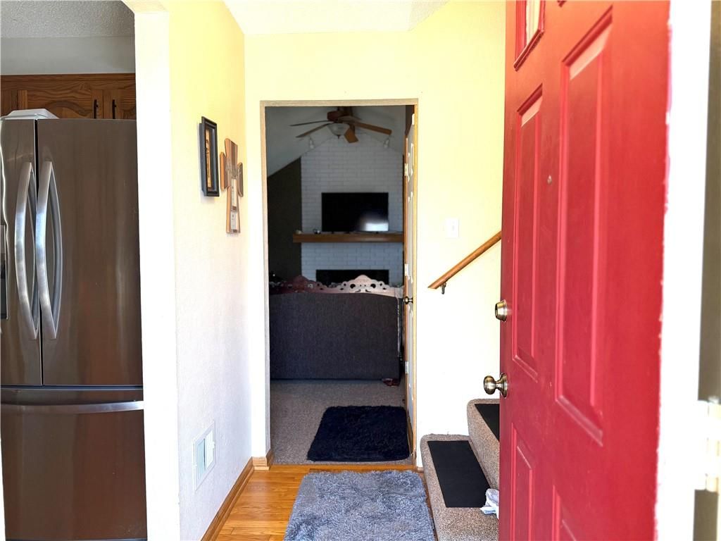 525 N 75TH Terrace — photo 6