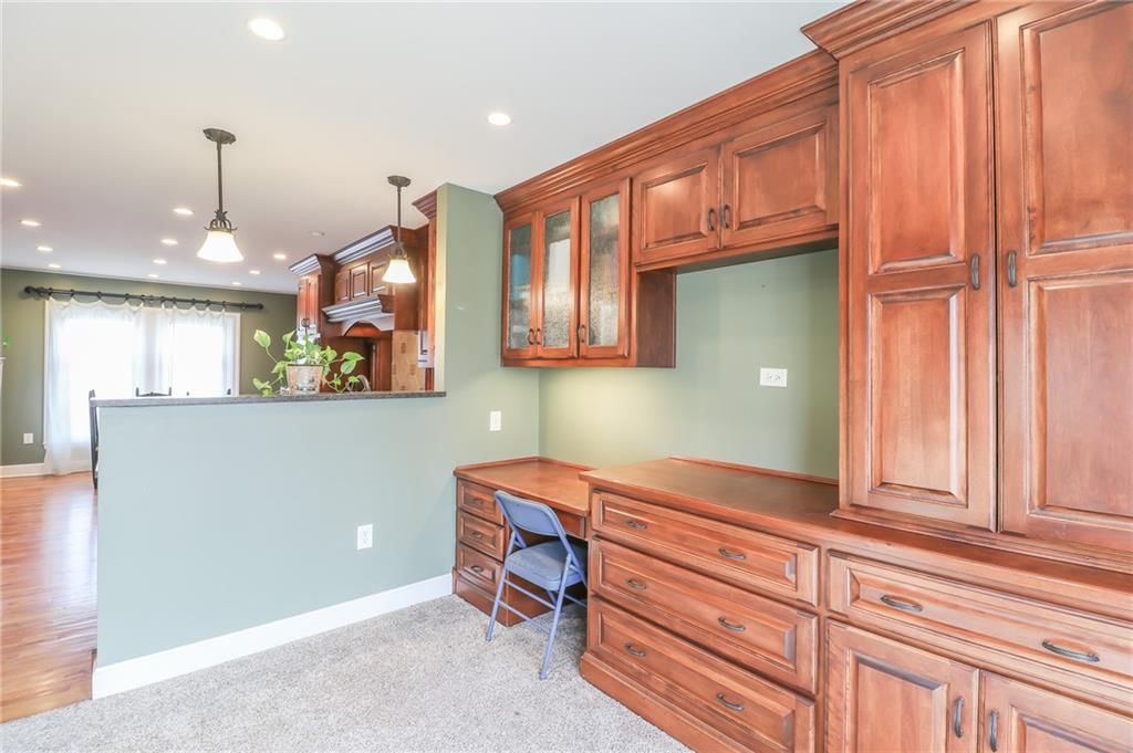 104 E Hunt Avenue — photo 13