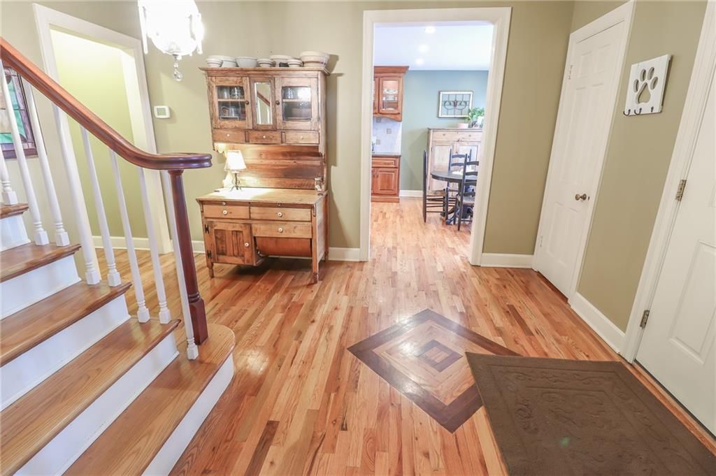 104 E Hunt Avenue — photo 21